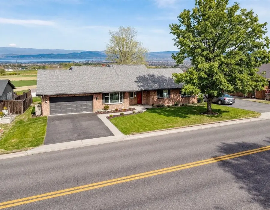 Brick rambler on a Bountiful east-bench lot with the valley and lake beyond